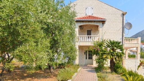 House of app.300 m2 on attractive location in Dubrovnik surrounding